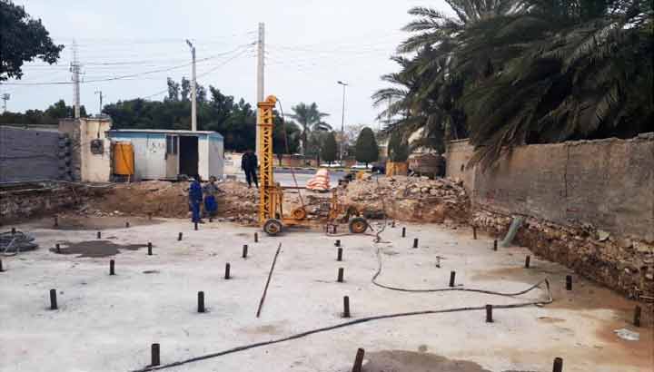 بهسازی خاک زیر فونداسیون مجتمع مسکونی دکتر ماهینی بوشهر به روش میکروپایل.